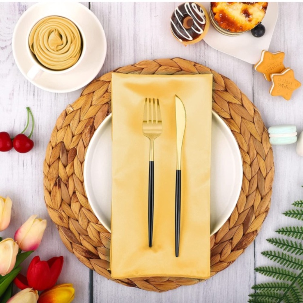 Set of 16 gold satin dinner napkins